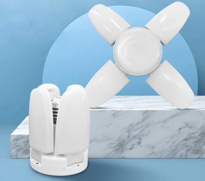 Lâmpada LED Dobrável 2 em 1 com Ventilador – Iluminação Potente e Ventilação para Casa